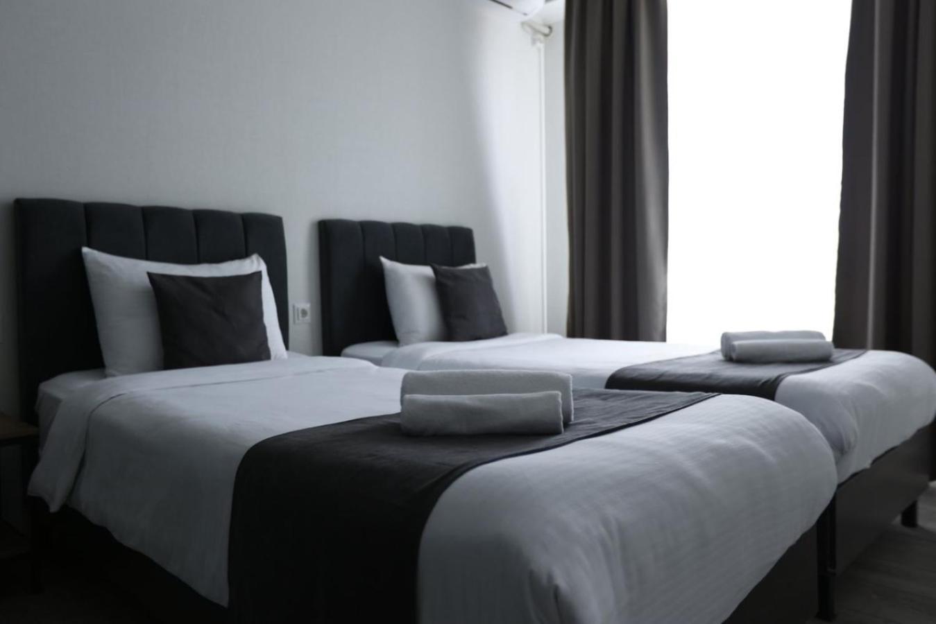 Urban Hotel بيشكيك المظهر الخارجي الصورة