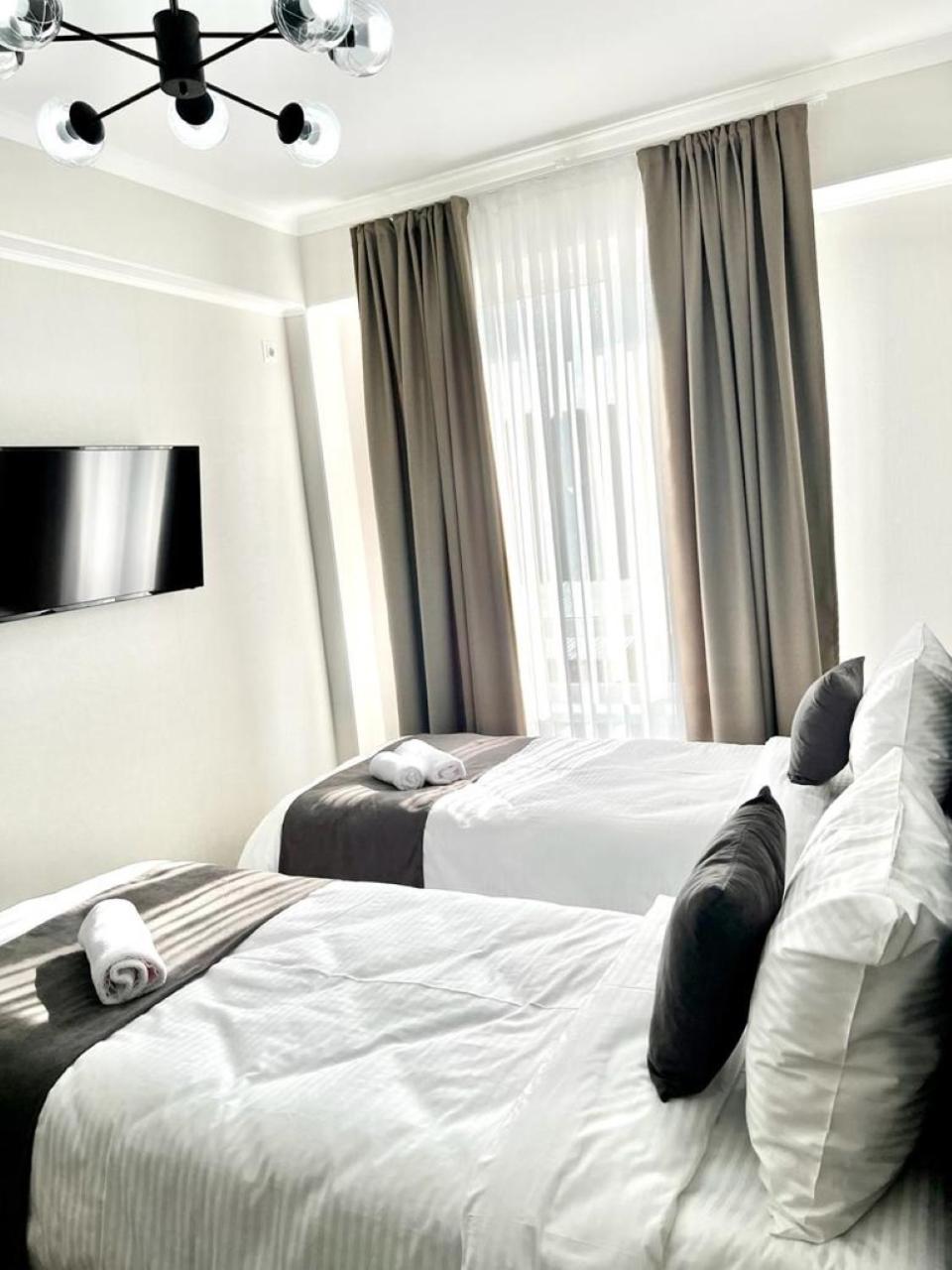 Urban Hotel بيشكيك المظهر الخارجي الصورة